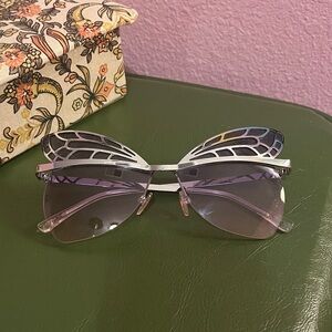Butterfly Wing Sunglasses - Purple